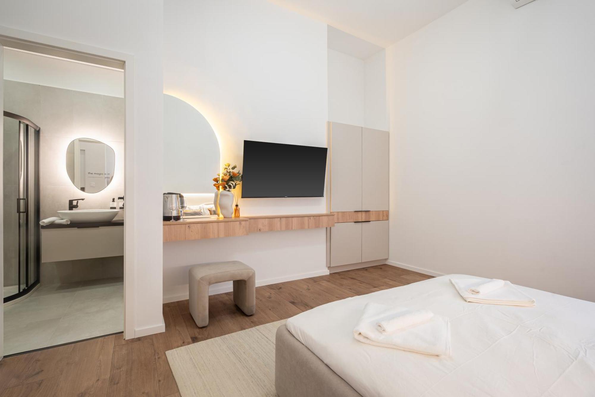 You Boutique Suites, Best Location By Bqa بودابست المظهر الخارجي الصورة