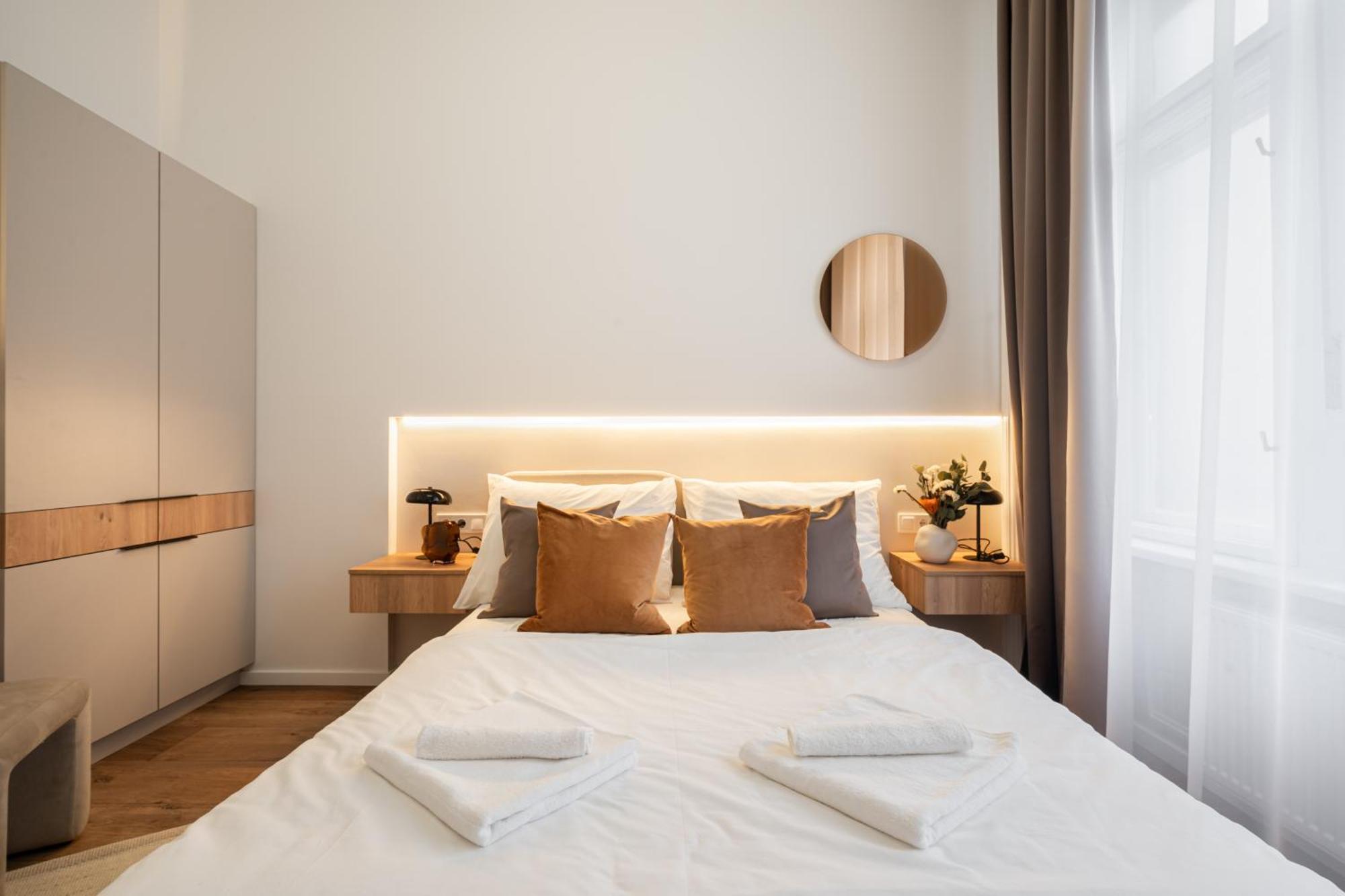 You Boutique Suites, Best Location By Bqa بودابست المظهر الخارجي الصورة